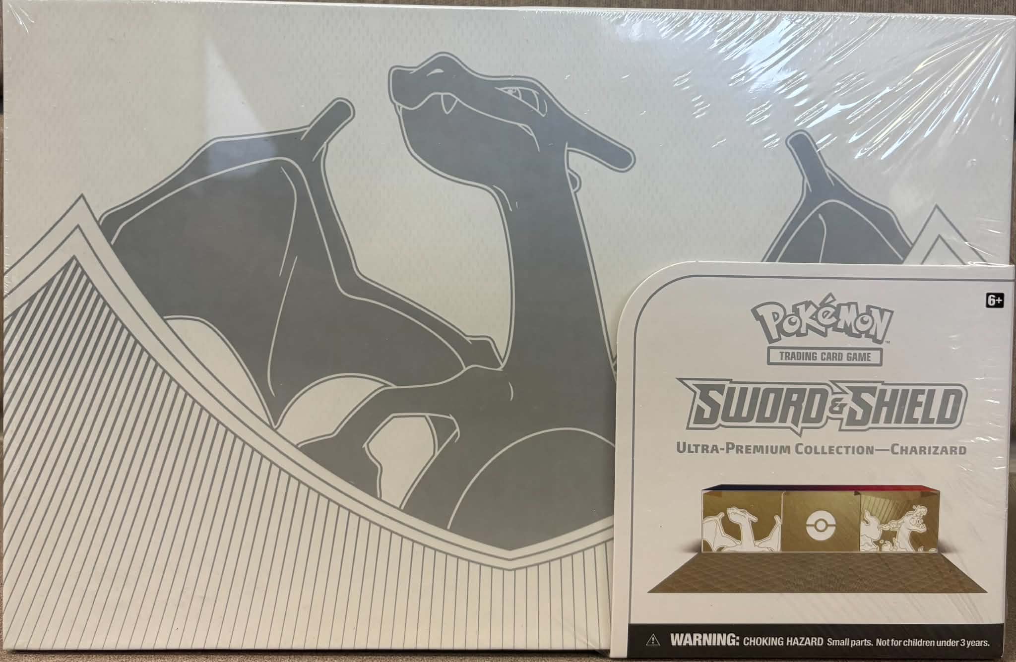 Sword & Shield Ultra-Premium Collection: Charizard
